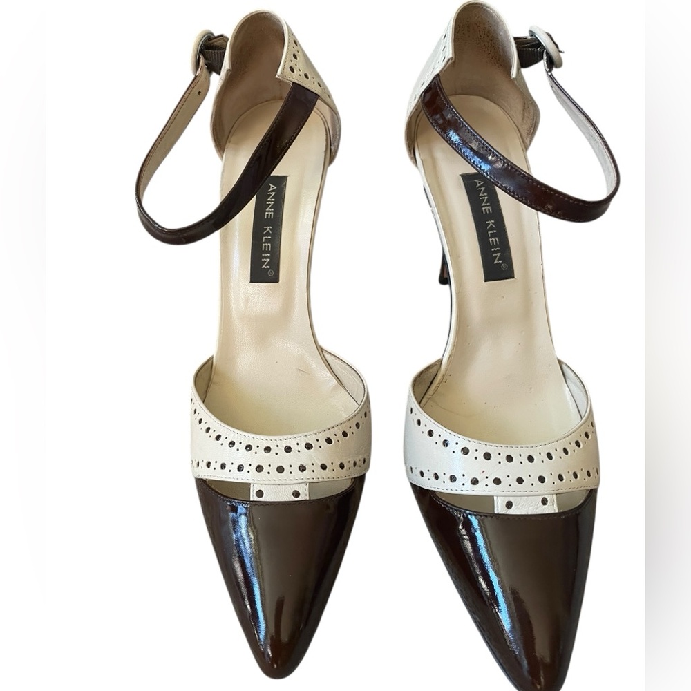 Anne Klein Genuine Leather Brown & Cream Pointed Spectator Ankle-Strap Pumps 8.5 - Picture 12 of 16